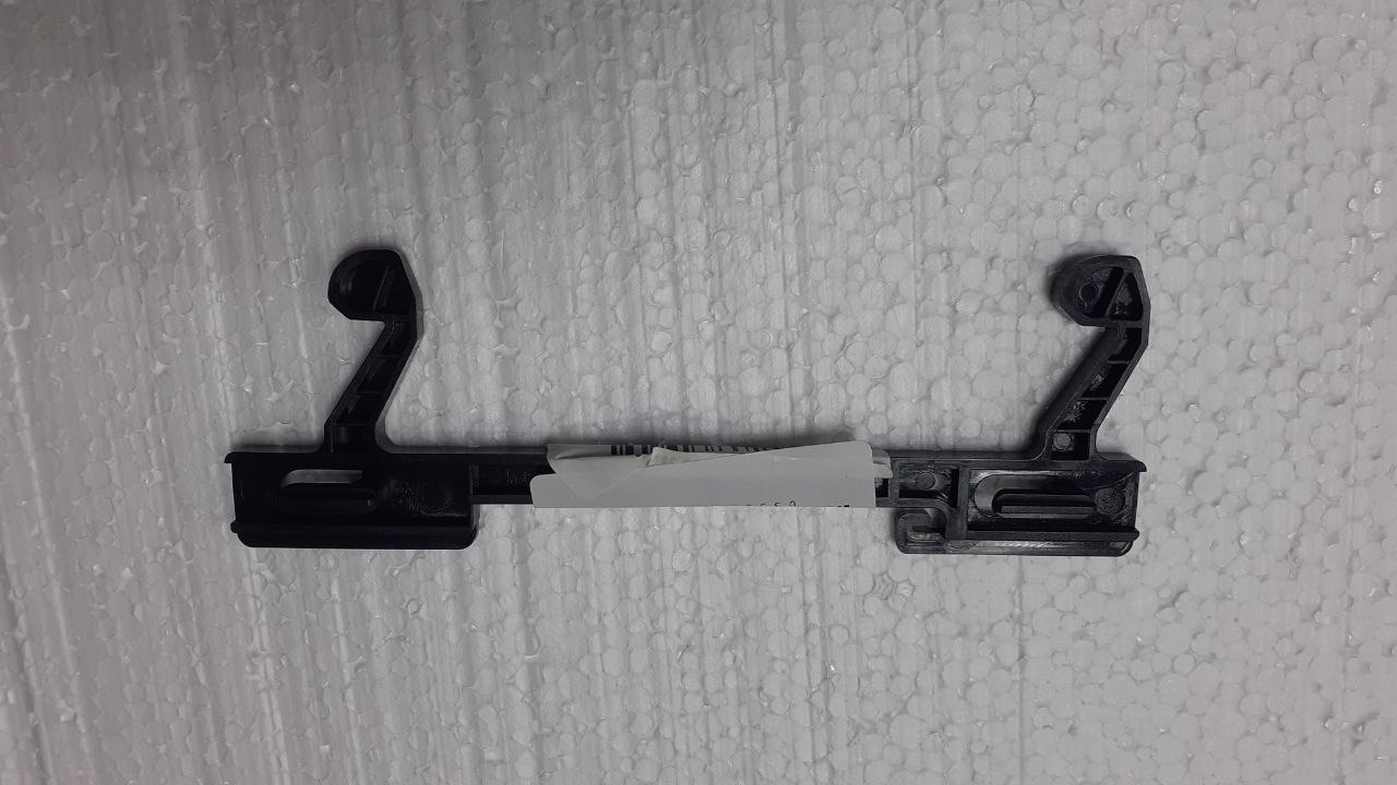 картинка Крючок дверцы микроволновой печи в Сервисном центре «Близнецов»